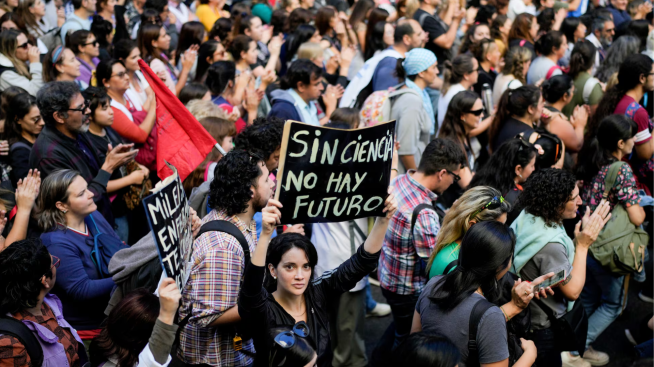 A semanas de haberse producido una masiva marcha universitaria y en el contexto de debate por el presupuesto 2025 para las universidades públicas, este material reafirma el compromiso con nuestra sociedad a través del trabajo efectivo.