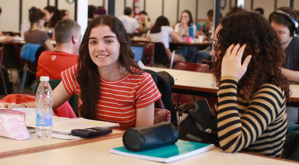 Estudiantes en Puan.