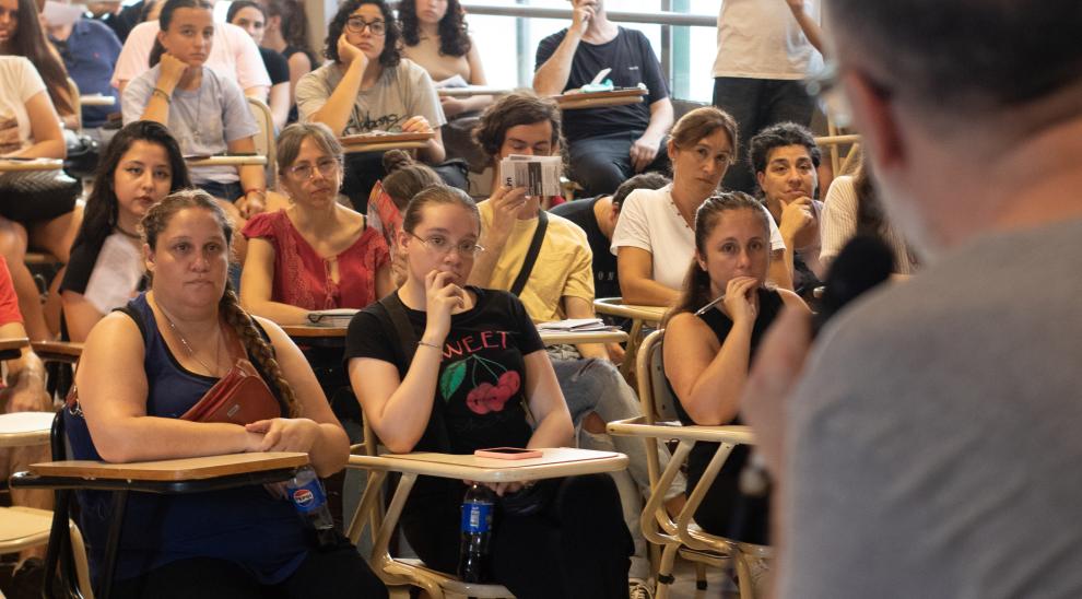 Estudiantes en Puan.