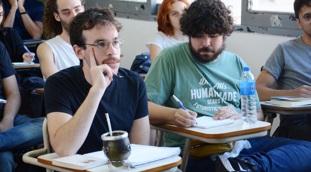 Estudiantes en Puan.