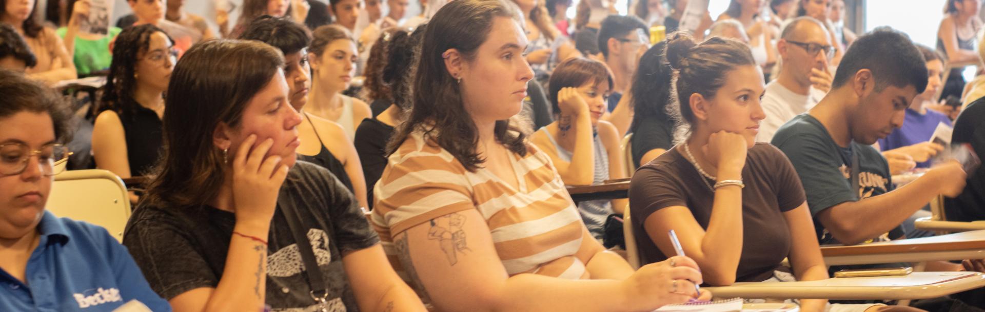Estudiantes en Puan.